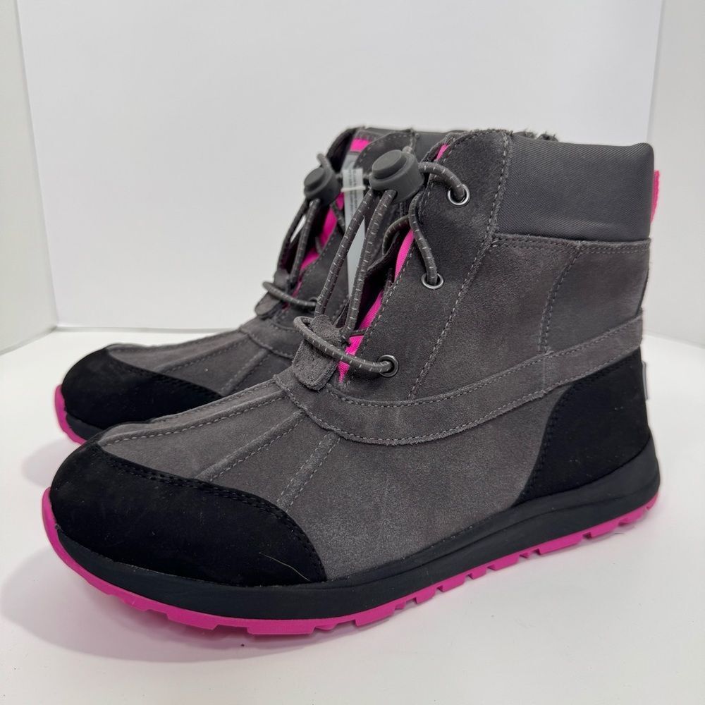 UGG Gray & Pink Waterproof Winter Boots Cold Weather Thinsulate Insulated